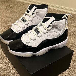 Jordan Athletic Shoes Black White